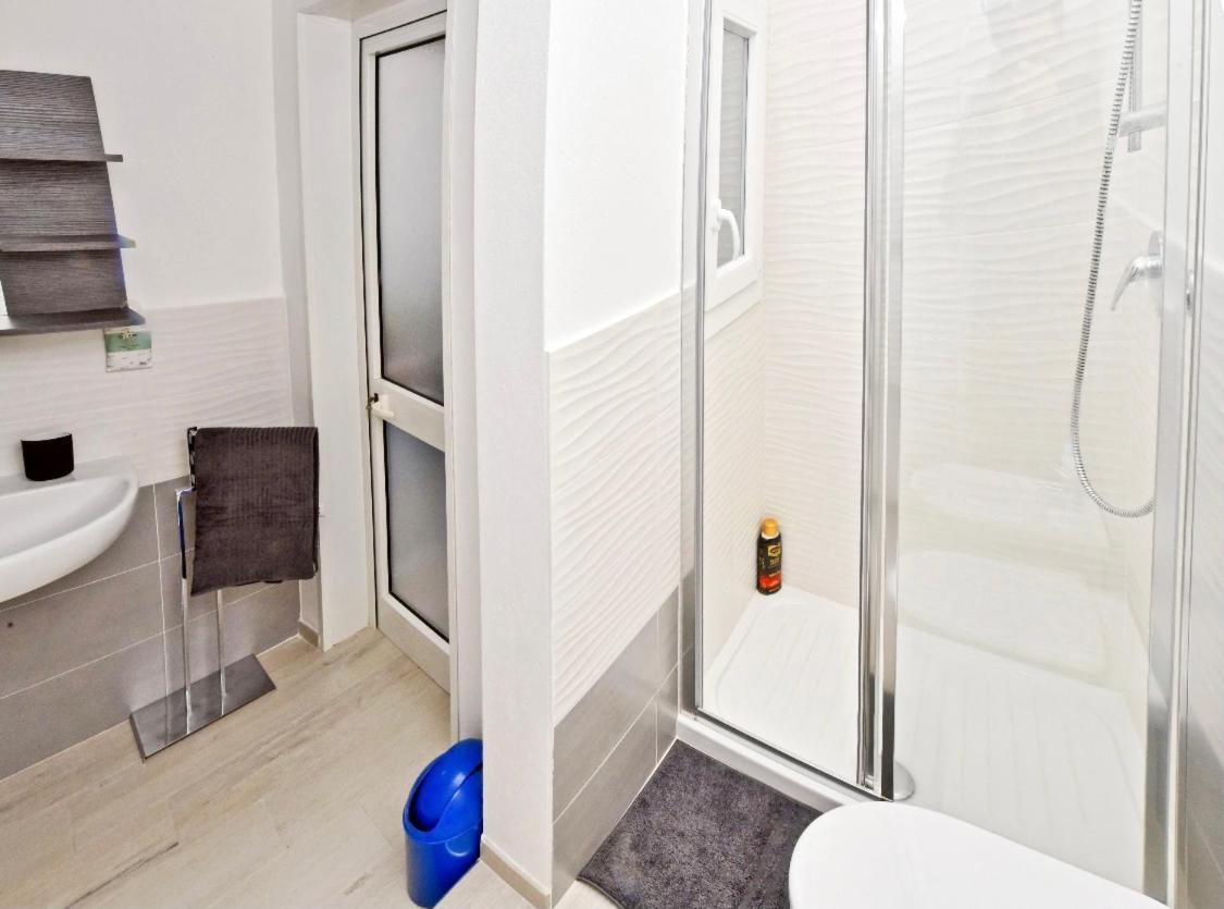 Borgo 98 Guest House Matrimoniale Con Bagno Privato Livorno Exterior photo